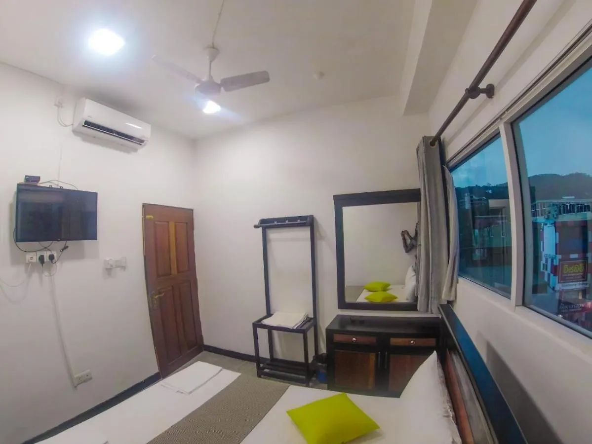 Nap Station Bed and Breakfast Kandy